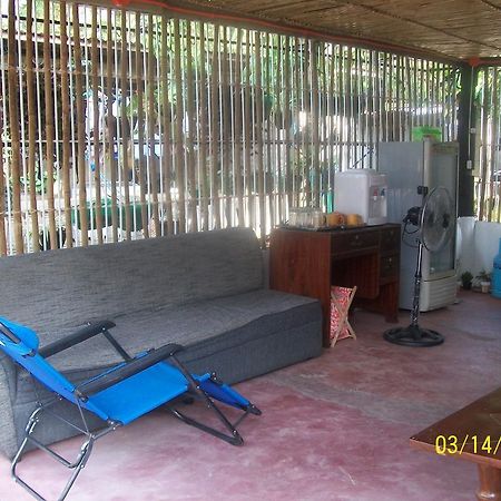 Charm Guest House Puerto Princesa Exterior foto
